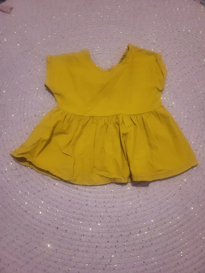 Haut jaune