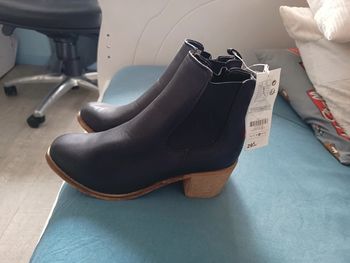 Bottines noires neuves taille 39 jamais portées