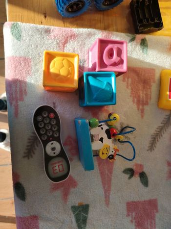 Lot de jouet d eveil