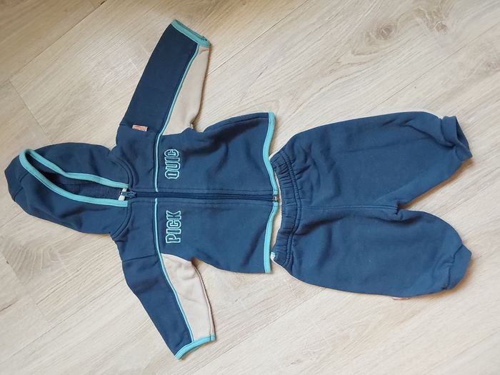 Ensemble jogging bebe garçon taille 3mois