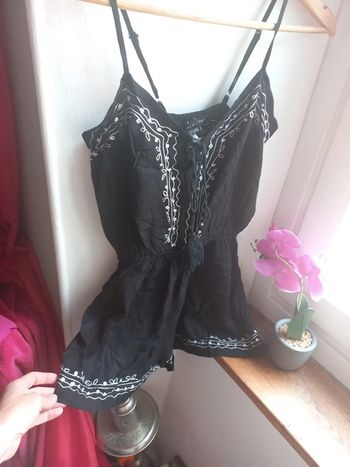 Belle combinaison short taille S neuve été