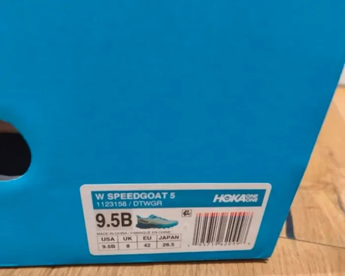 Hoka Speedgoat 5 Bleu-Or brodé chaussure de trail 42EU - photo numéro 8