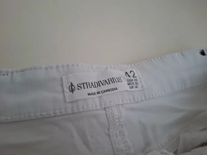 Jean blanc évasé- élégant et tendance, parfait pour toute saisons,Stradivarius neuf, taille 42 - photo numéro 6