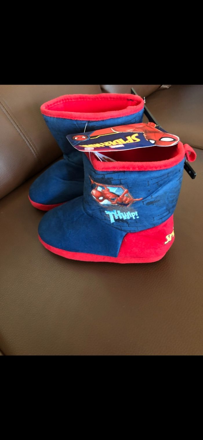 Chaussons bottes spiderman marvel 30
