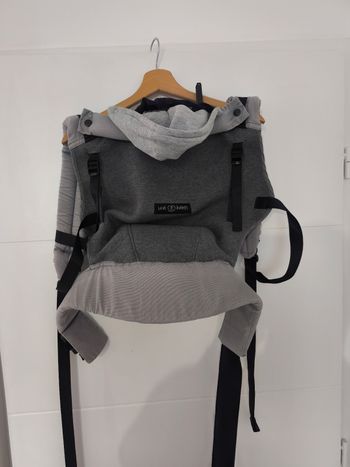 Porte bébé physiologique hoddie carrier