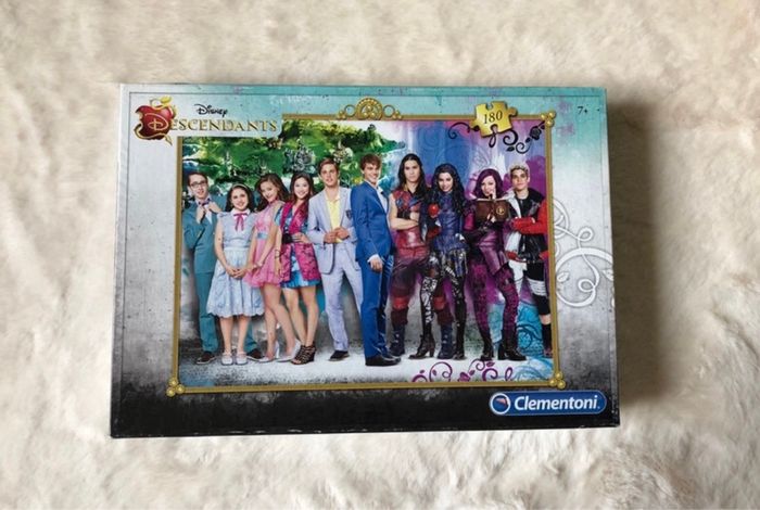 Puzzle 180 pièces - Descendants Disney