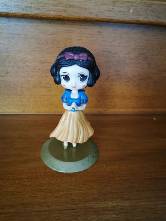 figurine Q Posket blanche neige /disney /neuve