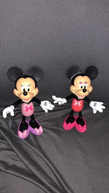 2 figurines Minnie