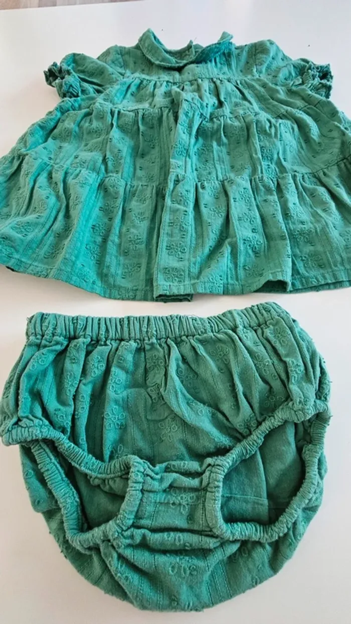 Robe verte TAO 6 mois - photo numéro 2