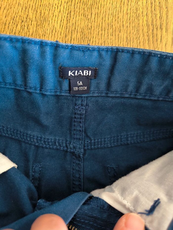 Bermuda bleu. Garçon 5 ans. Kiabi. - photo numéro 2