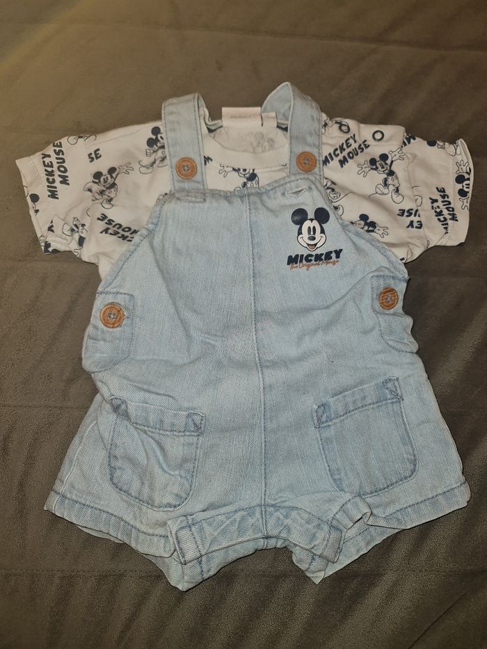 Ensemble Mickey