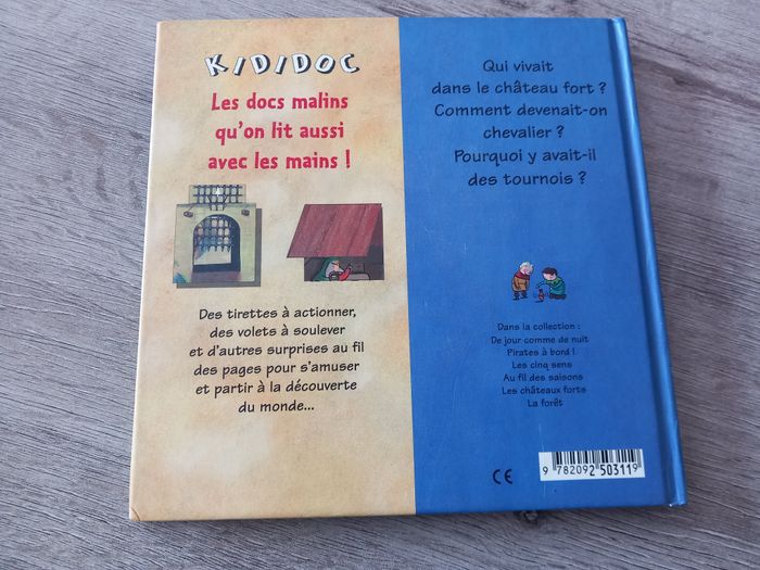 Livre Kididoc Les châteaux forts - Nathan - photo numéro 2