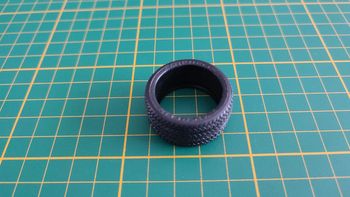 Pneu avant seul pièce miniature Bburago burago Porsche 911 Carrera 1993 1/18 1/18e 1/18ème #C53