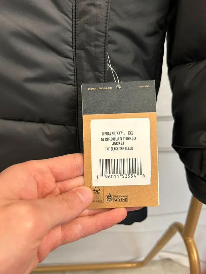 Doudoune Noir The North Face XXL Neuve - photo numéro 3