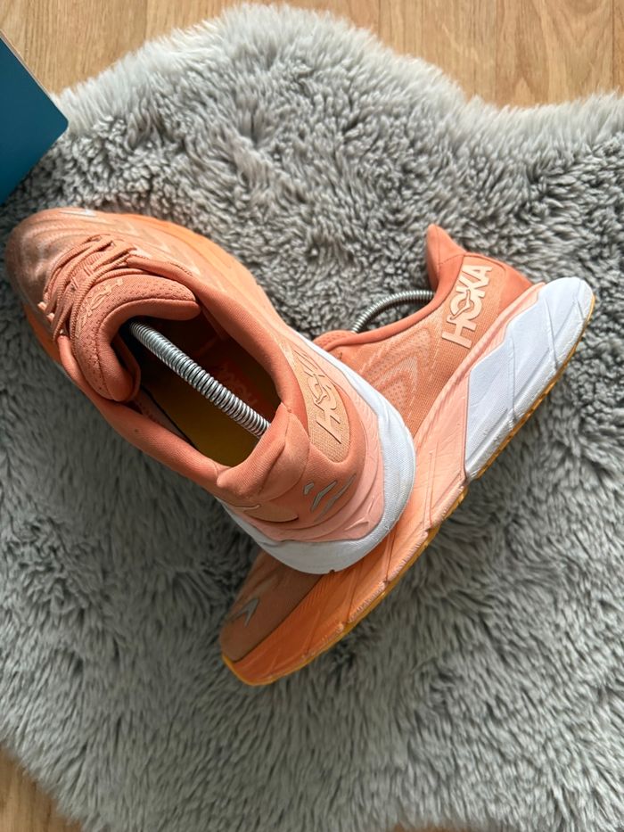 Baskets running hoka Arahi 6 corail taille | 40 - photo numéro 5