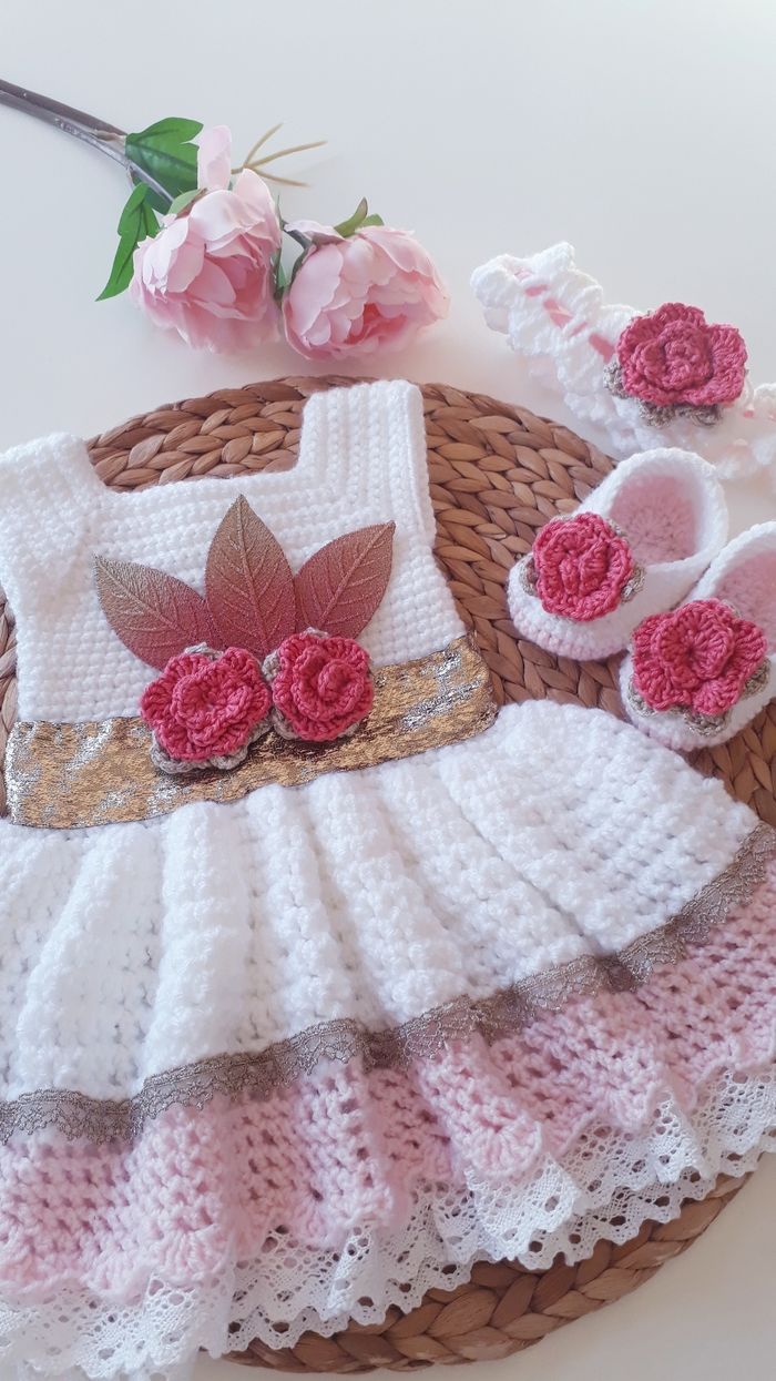 Vêtement bébé fille robe crochet dentelle noeud satin rose 6 mois - photo numéro 5