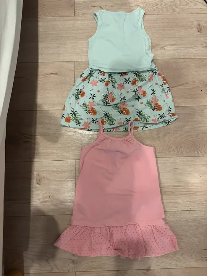 Lot de 2 robes taille 4 ans - photo numéro 4