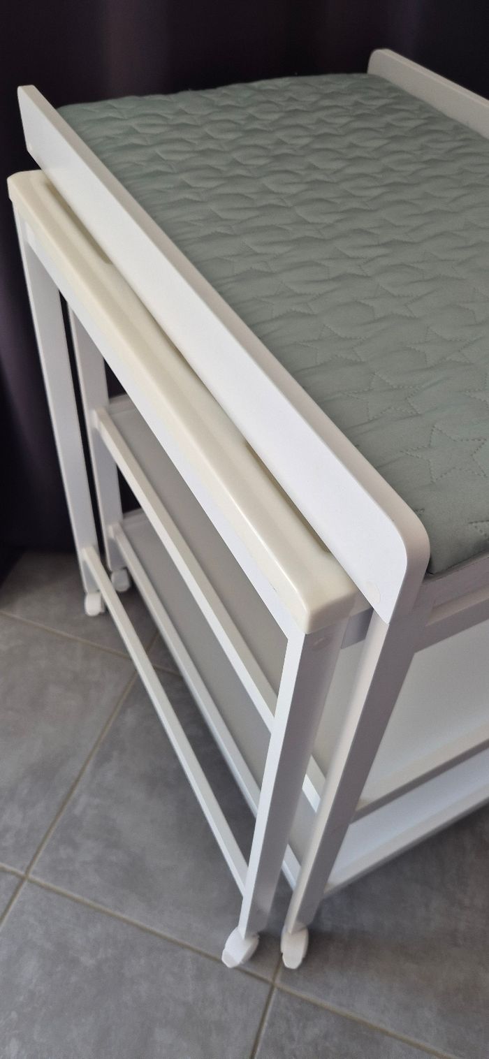 Table à langer avec baignoire - photo numéro 6