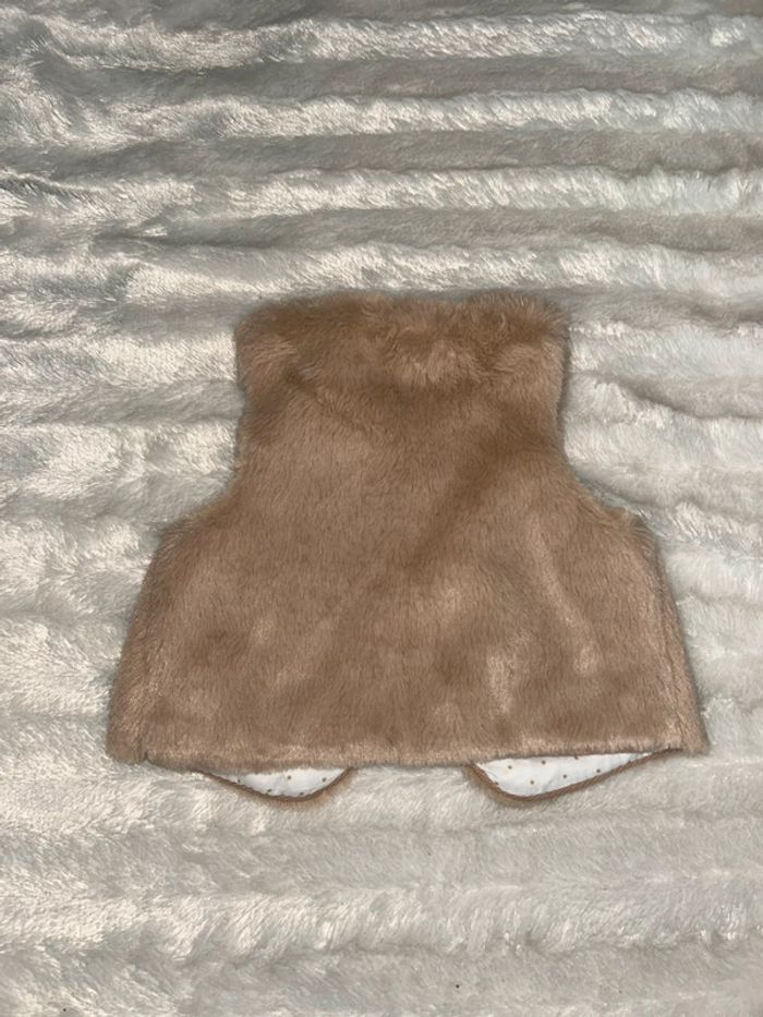 Petit gilet sans manche - photo numéro 3