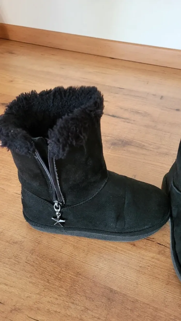 Bottes fourrées noires - photo numéro 2