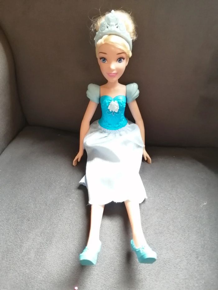 Poupée cendrillon - photo numéro 3