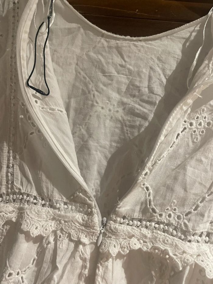 Robe blanche broderie anglaise Zara - photo numéro 4