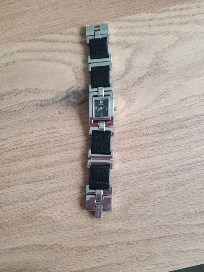 Montre femme - photo numéro 2