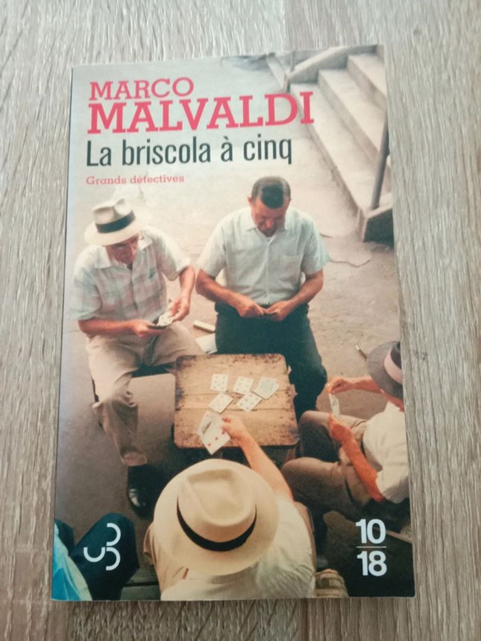Marco Malvaldi 🪅 La briscola à cinq - photo numéro 1