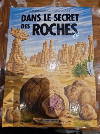 Livre dans le secret des roches