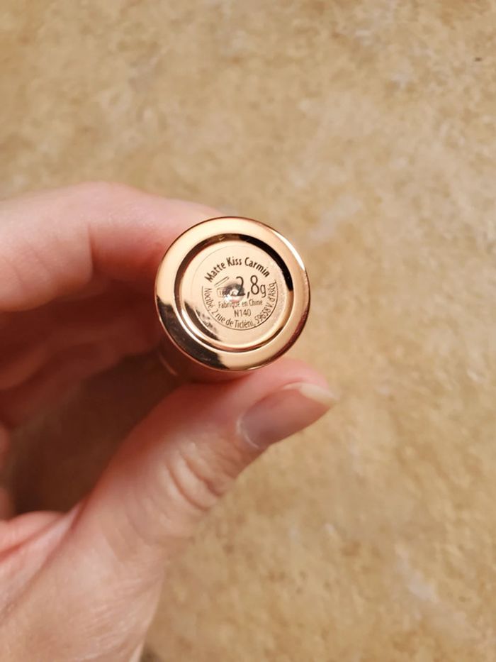 Rouge à lèvres - photo numéro 3