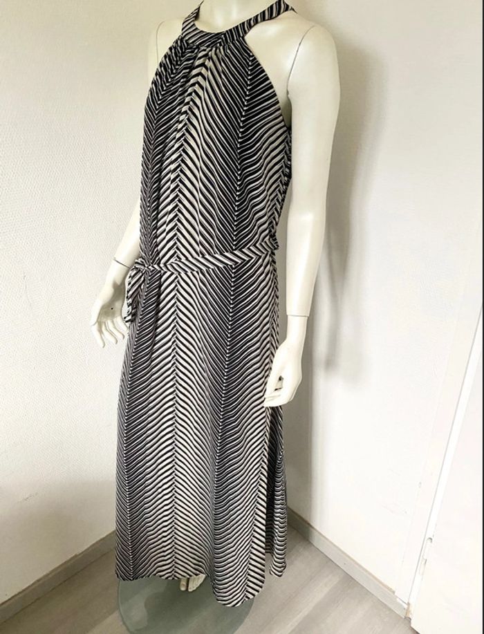 Robe longue fluide – Motif graphique noir – Taille 36/38– Excellent état - photo numéro 2