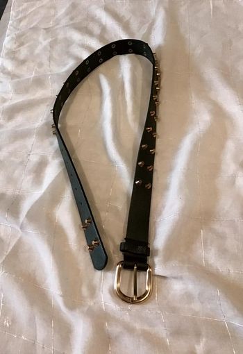 Ceinture vert foncé et dorée taille 80