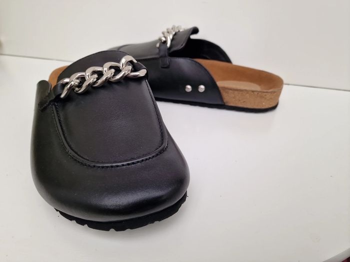 Mules En Cuir Noir Avec Chaines Métal Argenté Ulla Popken Studio Untold - photo numéro 8