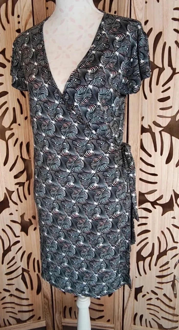 Robe fluide portefeuille Taille M Gemo - photo numéro 3