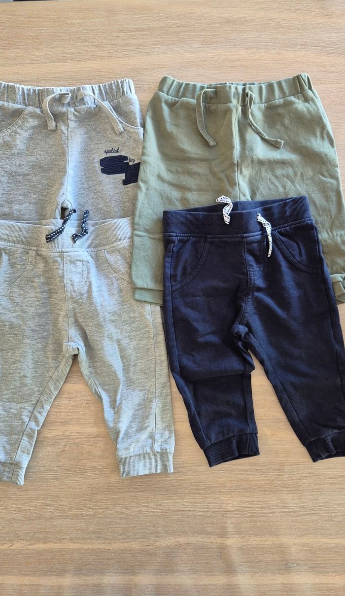 Lot pantalon 12 mois