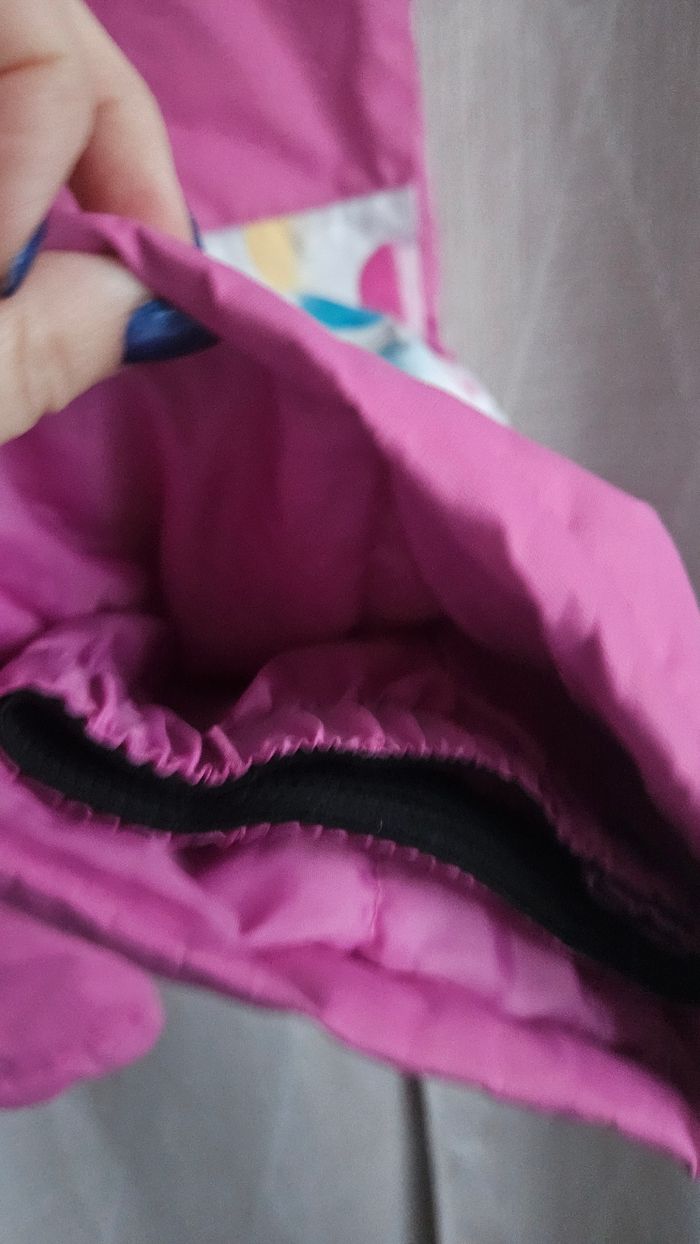 Combinaison de ski neuve 4 ans - photo numéro 8