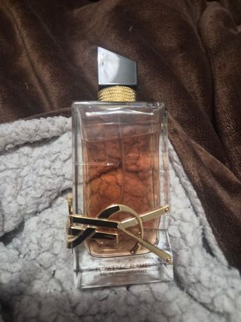 Eau de parfum Libre flowers & fames de Yves Saint Laurent 