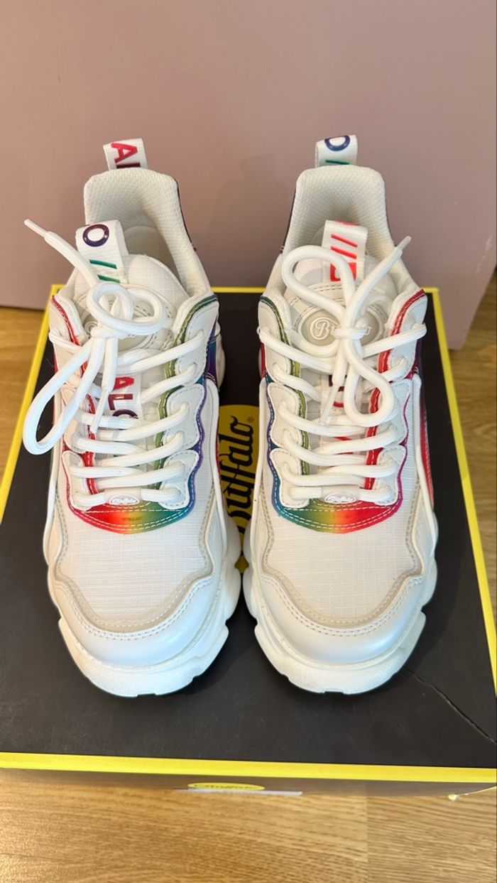 Buffalo Vegan White / Rainbow taille 37 neuve - photo numéro 3