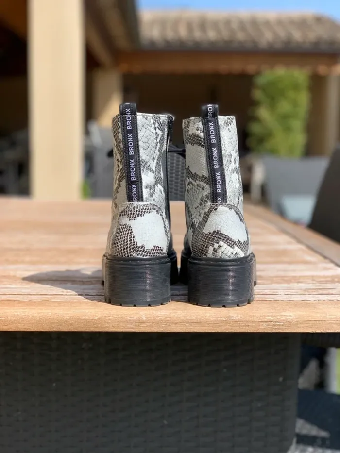 Boots Bronx en cuir blanc imprimé taille 37 - photo numéro 6