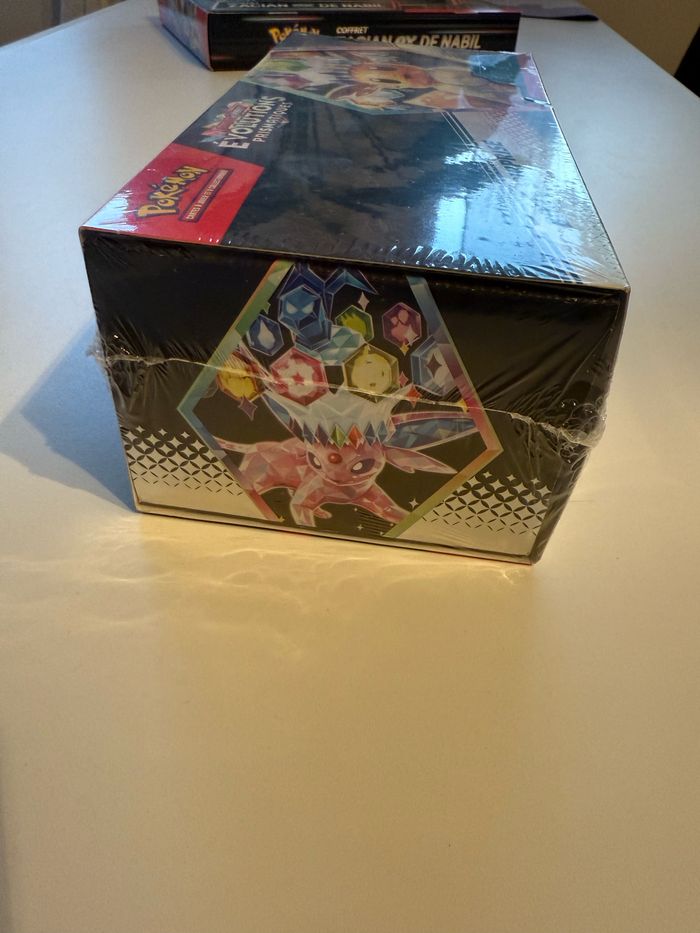 Boîte Surprise Pokémon évolution prismatiques - photo numéro 4