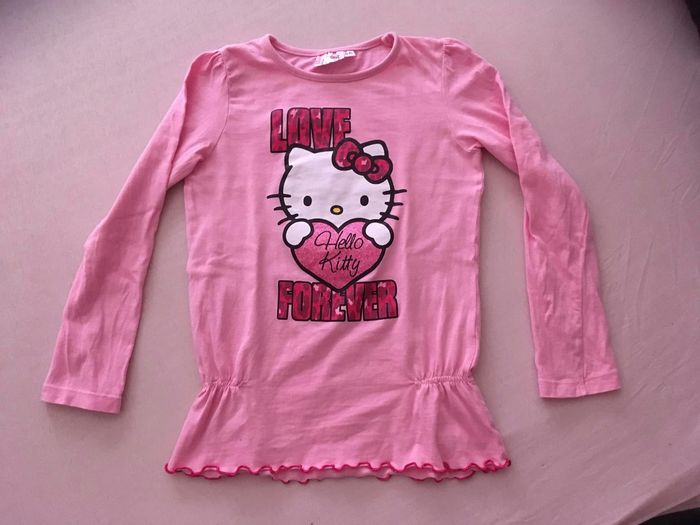 Haut ML Hello Kitty 6/7 ans (2€20)