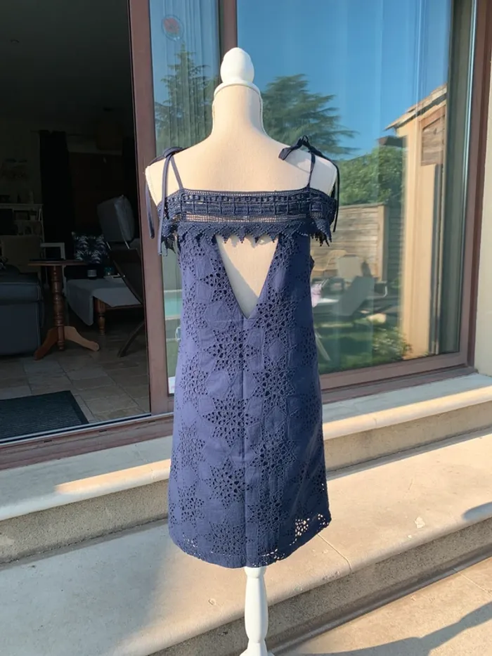 Robe en dentelle anglaise bleue marine Les Petites taille S - photo numéro 12