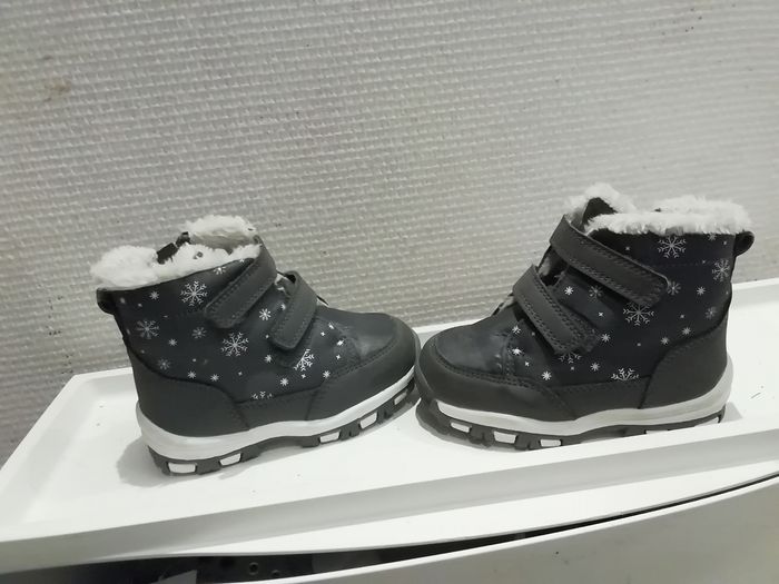 Vends bottes fourrés en 24. - photo numéro 5