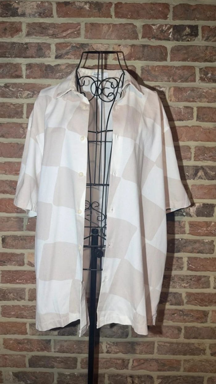 Chemise manches courtes beige et brune Bershka Taille S / 36