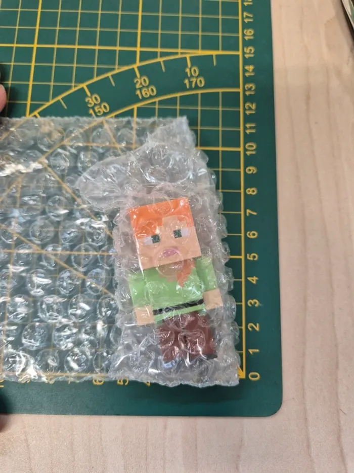 Petite figurine Minecraft FuRyu : Alex - photo numéro 9