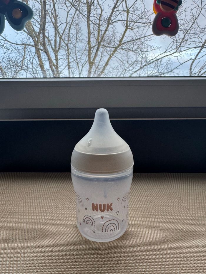 Biberon NUK anti-colique 150 ml taille 0+ - photo numéro 3