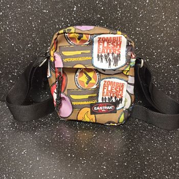Sacoche Sac Bandoulière Eastpak Limited Édition Zombie Flesh Eaters Collector