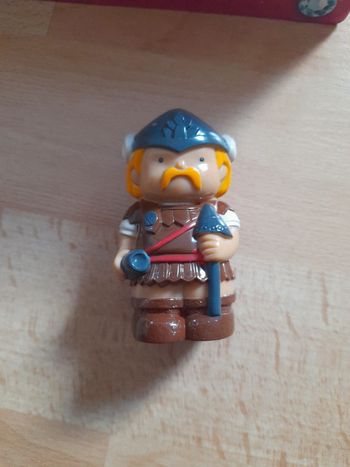 Ancienne figurine plastique viking