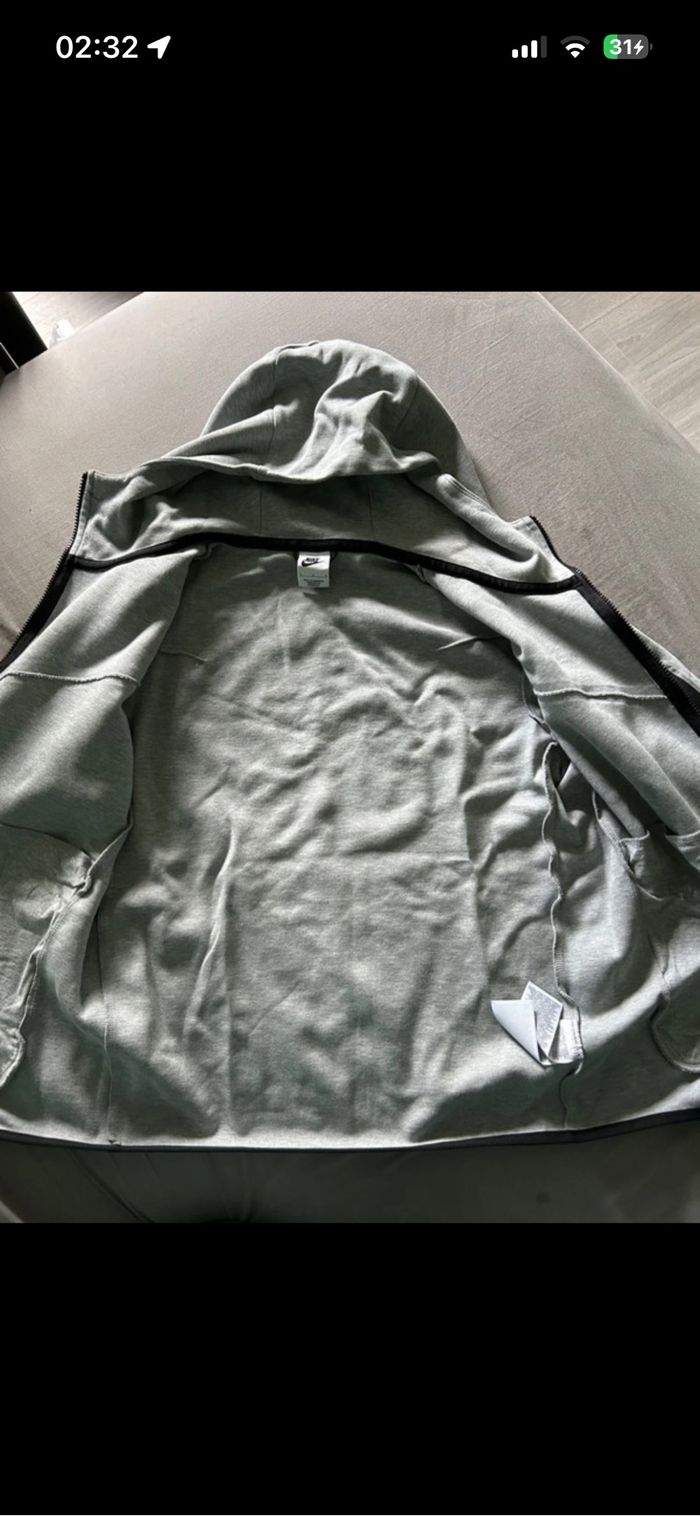 Nike tech gris - photo numéro 4