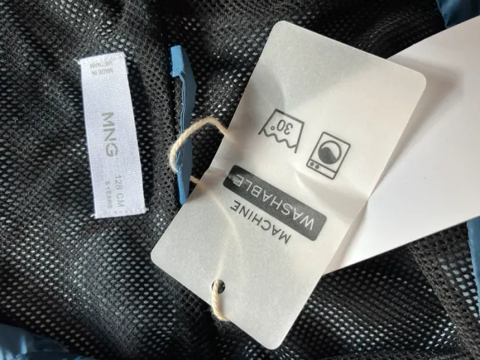 Veste imprimée à capuche 8 ans - photo numéro 3